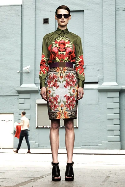 Look 5